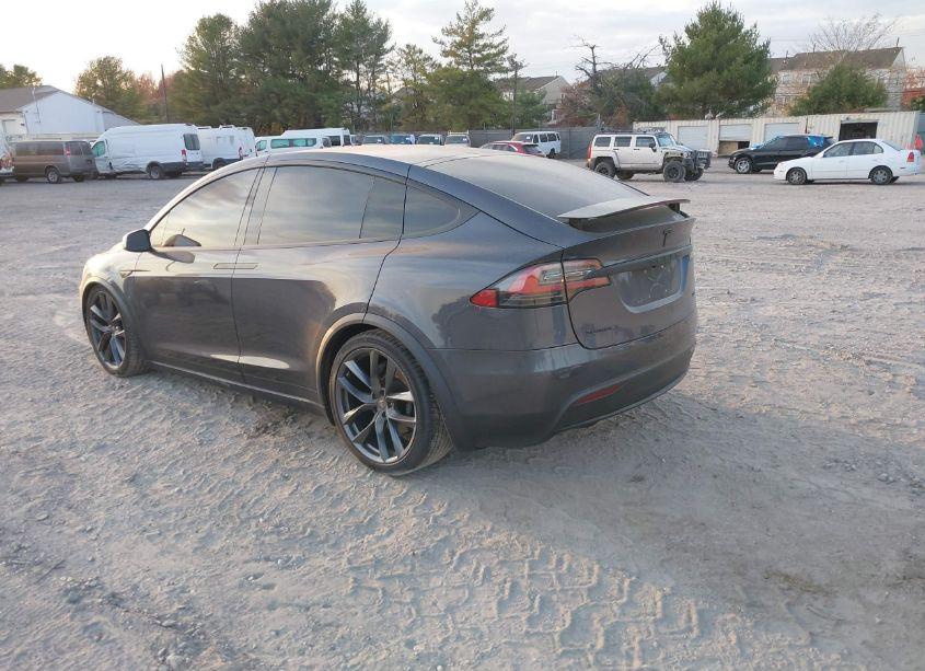 Photo 3 of 2016 Tesla Model X 60D/70D/75D/90D/P100D (VIN 5YJXCBE21GF005845)
