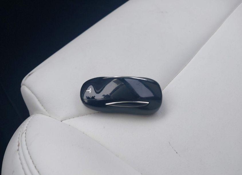 Photo 11 of 2017 Tesla Model X (VIN 5YJXCBE21HF065092)