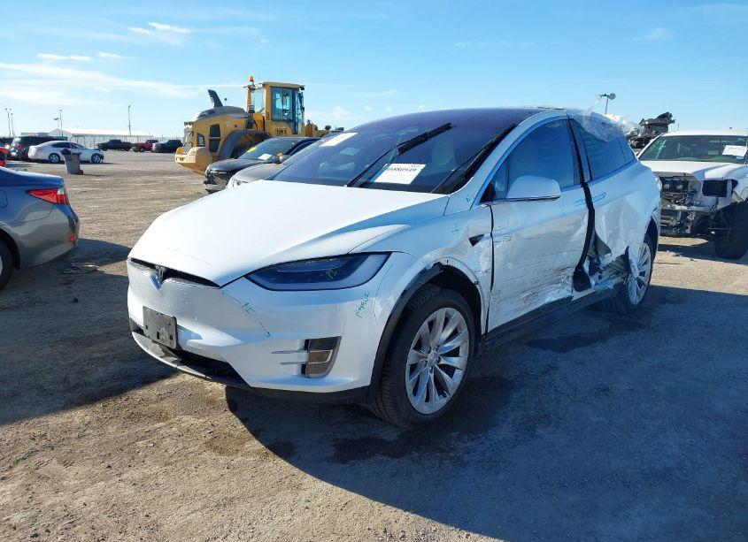 Photo 2 of 2017 Tesla Model X (VIN 5YJXCBE21HF065092)