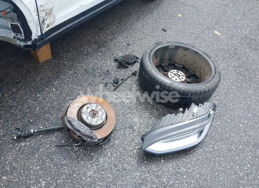 Photo 12 of 2018 Tesla Model X (VIN 5YJXCBE21JF141187)