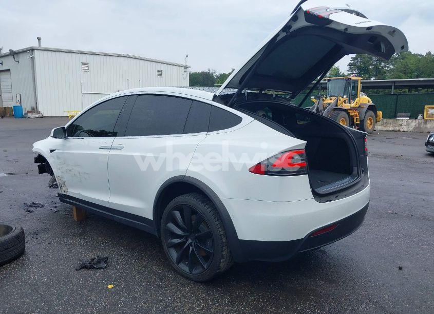 Photo 3 of 2018 Tesla Model X (VIN 5YJXCBE21JF141187)