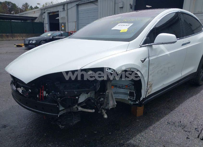 Photo 6 of 2018 Tesla Model X (VIN 5YJXCBE21JF141187)