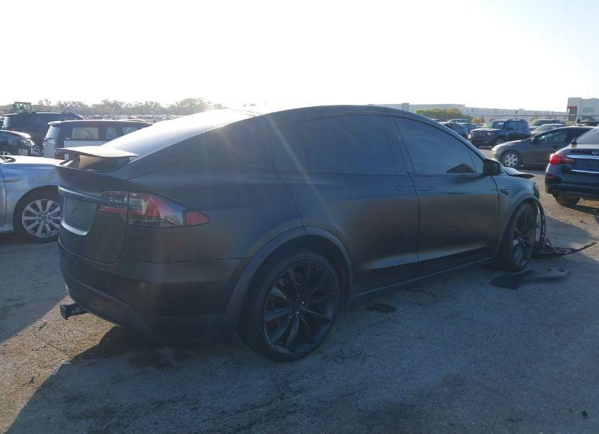 Photo 4 of 2017 Tesla Model X 100D/75D/90D (VIN 5YJXCBE23HF043093)
