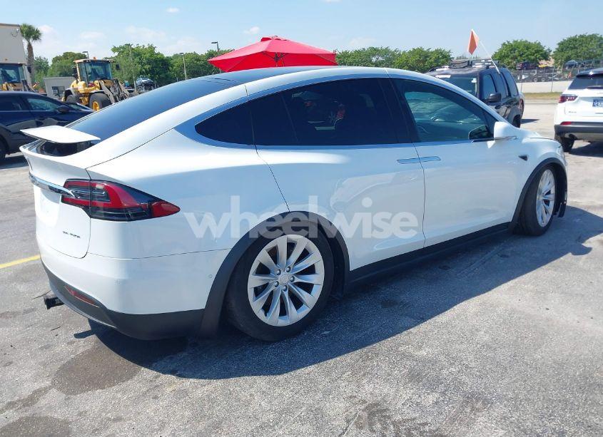 Photo 4 of 2017 Tesla Model X 100D/75D/90D (VIN 5YJXCBE23HF045670)