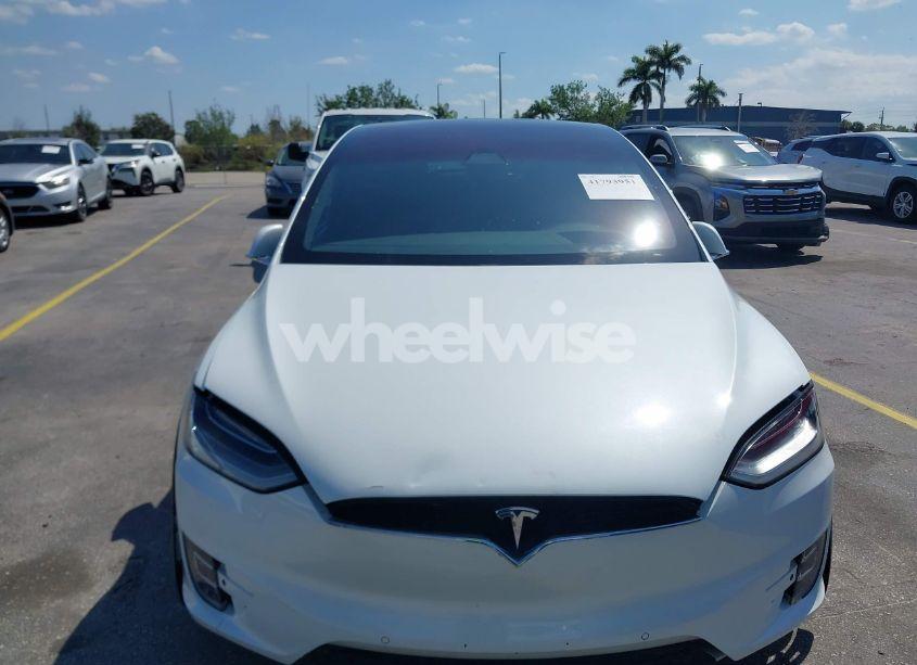 Photo 6 of 2017 Tesla Model X 100D/75D/90D (VIN 5YJXCBE23HF045670)