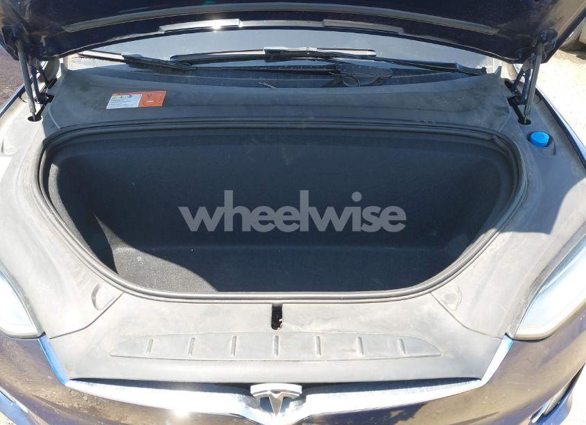 Photo 10 of 2017 Tesla Model X 100D/75D/90D (VIN 5YJXCBE24HF044656)