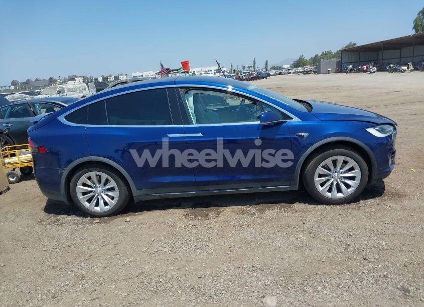 Photo 14 of 2017 Tesla Model X 100D/75D/90D (VIN 5YJXCBE24HF044656)