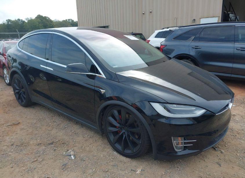 2017 Tesla Model X (VIN 5YJXCBE24HF054541) main photo