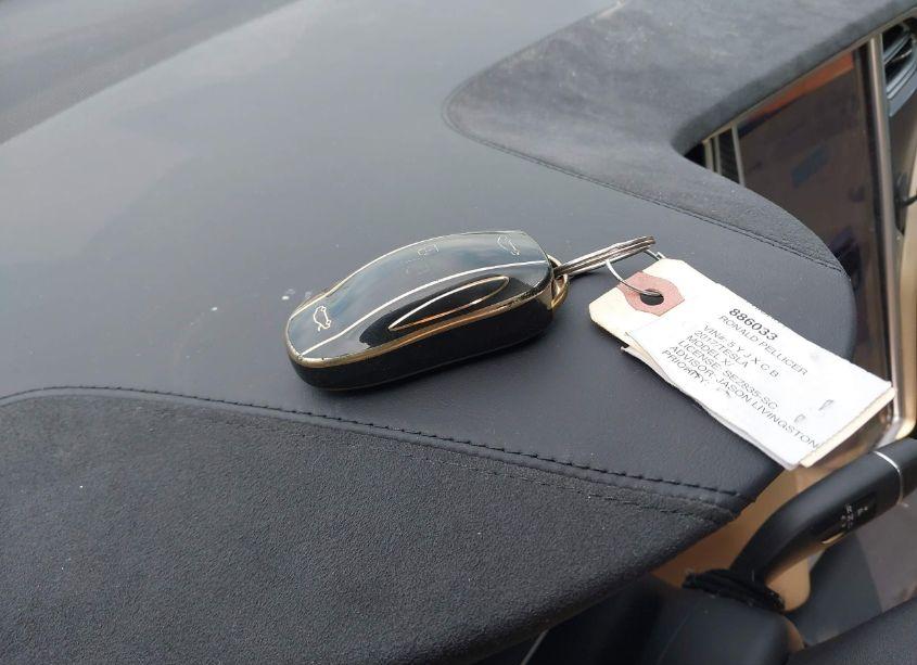 Photo 11 of 2017 Tesla Model X (VIN 5YJXCBE24HF054541)