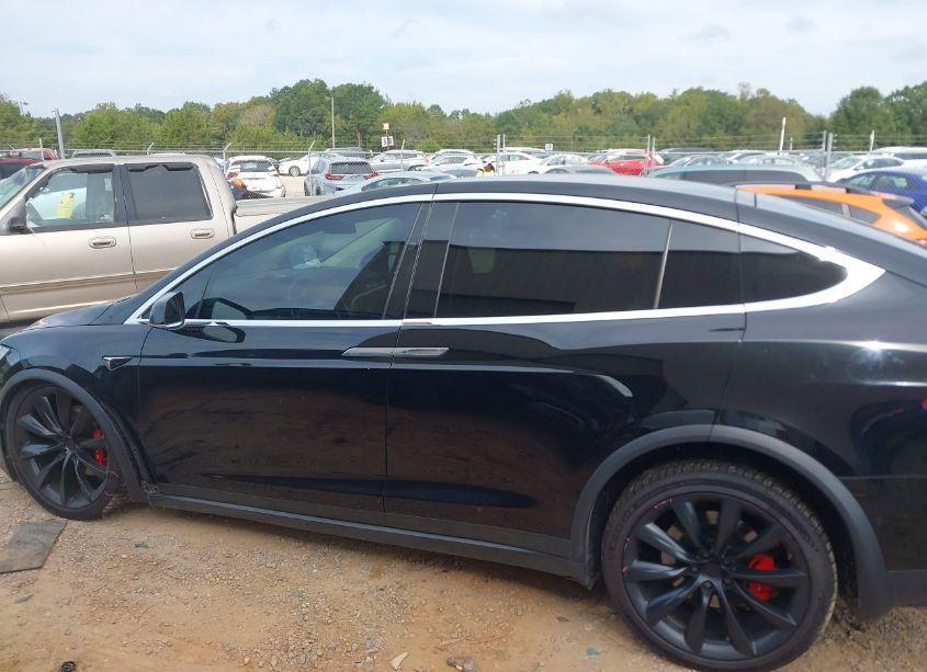 Photo 14 of 2017 Tesla Model X (VIN 5YJXCBE24HF054541)