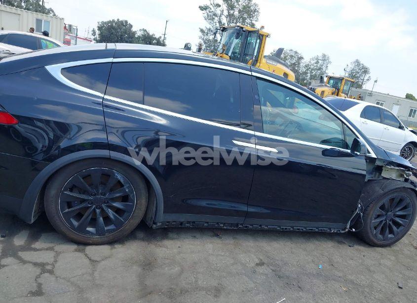 Photo 14 of 2017 Tesla Model X 100D/75D/90D (VIN 5YJXCBE24HF078435)