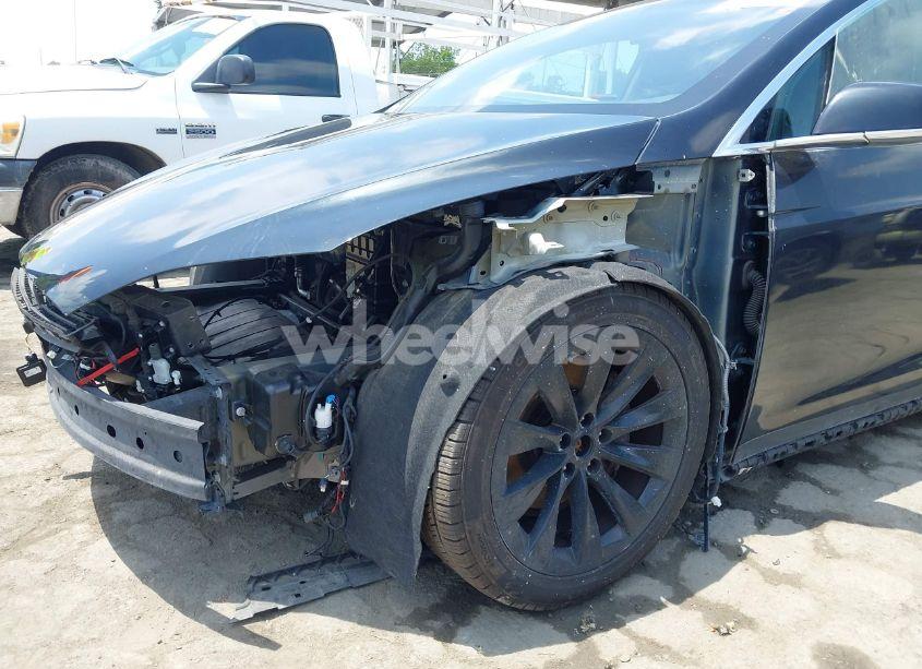 Photo 20 of 2017 Tesla Model X 100D/75D/90D (VIN 5YJXCBE24HF078435)