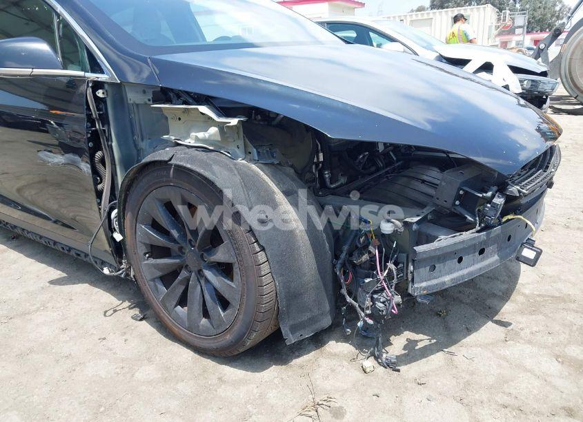 Photo 21 of 2017 Tesla Model X 100D/75D/90D (VIN 5YJXCBE24HF078435)