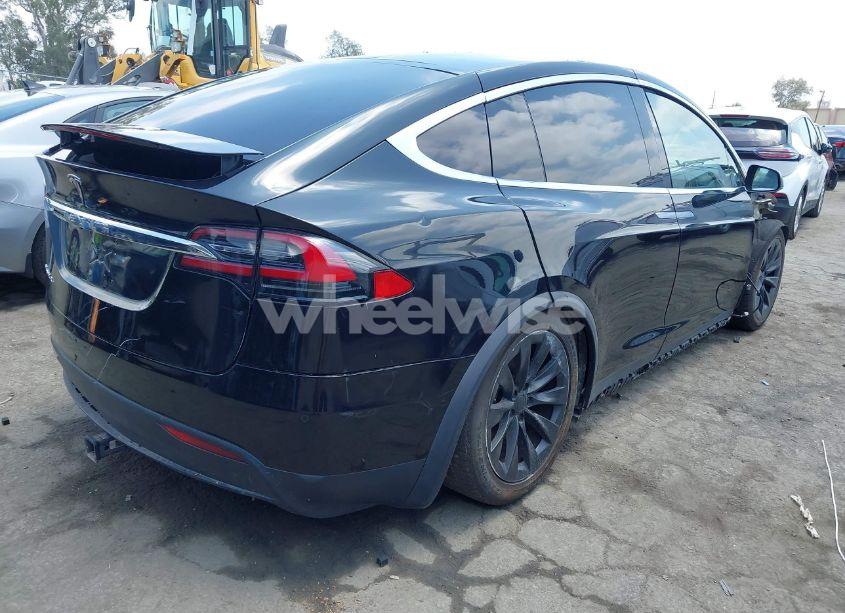 Photo 4 of 2017 Tesla Model X 100D/75D/90D (VIN 5YJXCBE24HF078435)