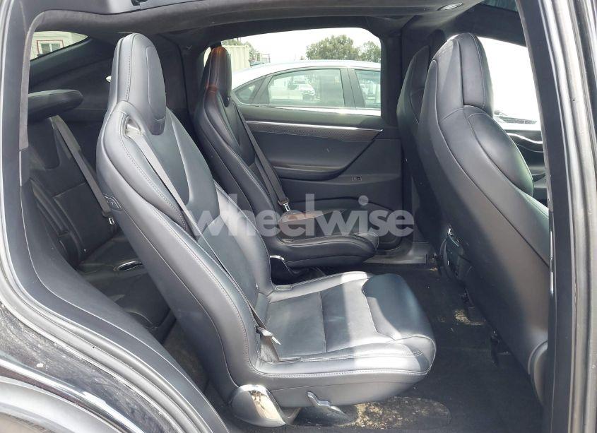 Photo 8 of 2017 Tesla Model X 100D/75D/90D (VIN 5YJXCBE24HF078435)