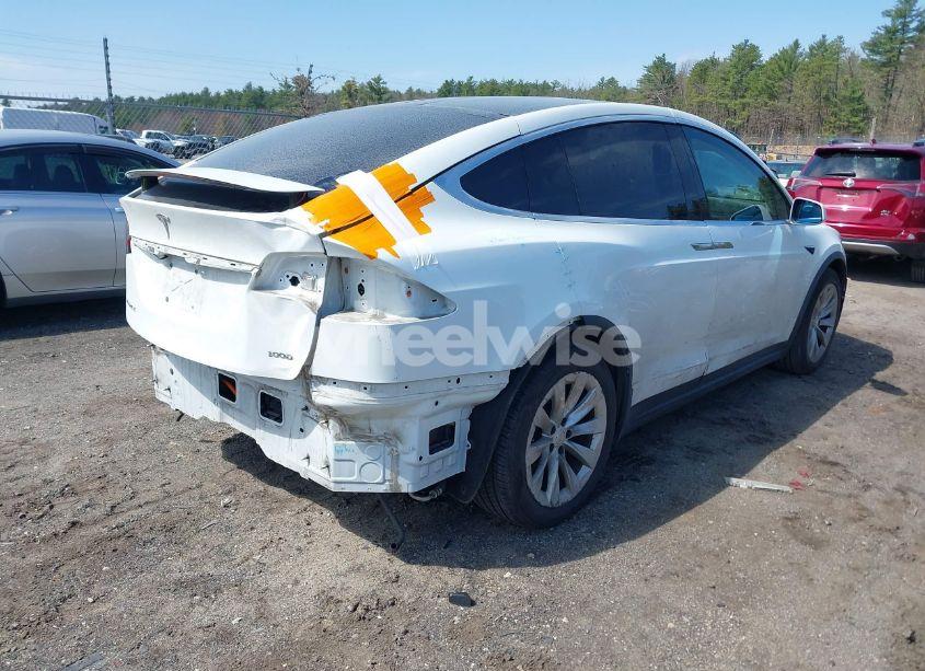 Photo 4 of 2018 Tesla Model X 100D/75D/P100D (VIN 5YJXCBE26JF087126)