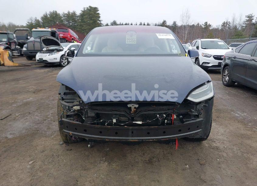 Photo 12 of 2018 Tesla Model X 100D/75D/P100D (VIN 5YJXCBE27JF115385)