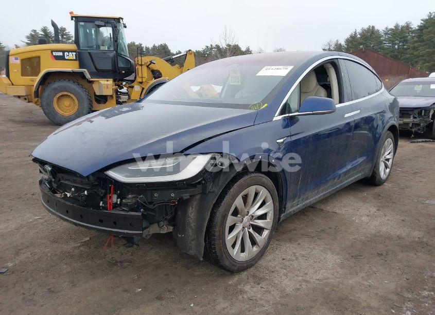 2018 Tesla Model X 100D/75D/P100D (VIN 5YJXCBE27JF115385) main photo