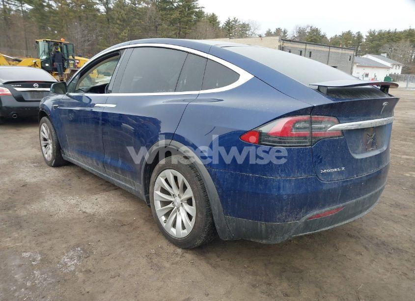 Photo 2 of 2018 Tesla Model X 100D/75D/P100D (VIN 5YJXCBE27JF115385)