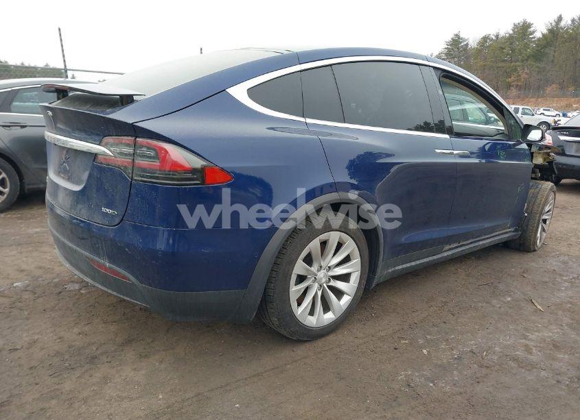 Photo 3 of 2018 Tesla Model X 100D/75D/P100D (VIN 5YJXCBE27JF115385)