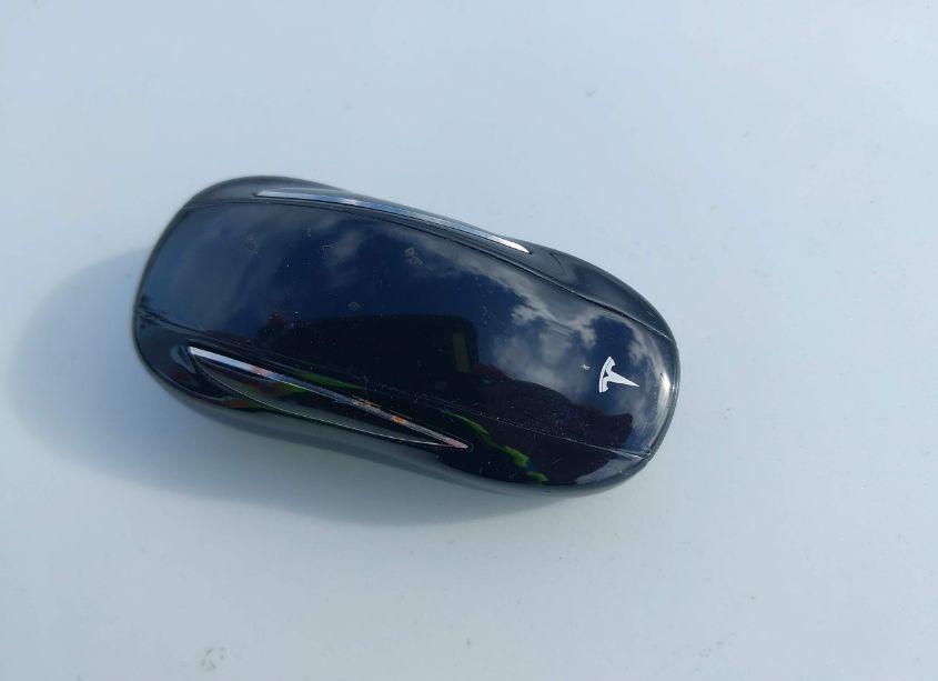 Photo 11 of 2016 Tesla Model X (VIN 5YJXCBE28GF021024)