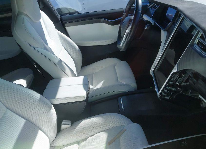 Photo 5 of 2016 Tesla Model X (VIN 5YJXCBE28GF021024)