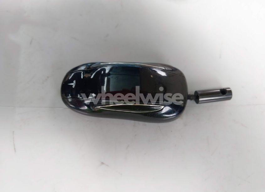 Photo 11 of 2018 Tesla Model X 100D/75D/P100D (VIN 5YJXCBE29JF126629)