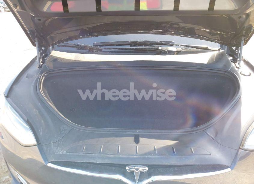 Photo 10 of 2020 Tesla Model X LONG RANGE DUAL MOTOR ALL-WHEEL DRIVE/LONG RANGE PLUS DUAL MOTOR ALL-WHEEL DRIVE (VIN 5YJXCBE2XLF230629)