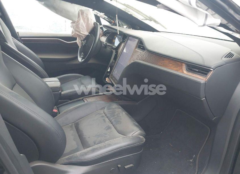 Photo 5 of 2020 Tesla Model X LONG RANGE DUAL MOTOR ALL-WHEEL DRIVE/LONG RANGE PLUS DUAL MOTOR ALL-WHEEL DRIVE (VIN 5YJXCBE2XLF244787)