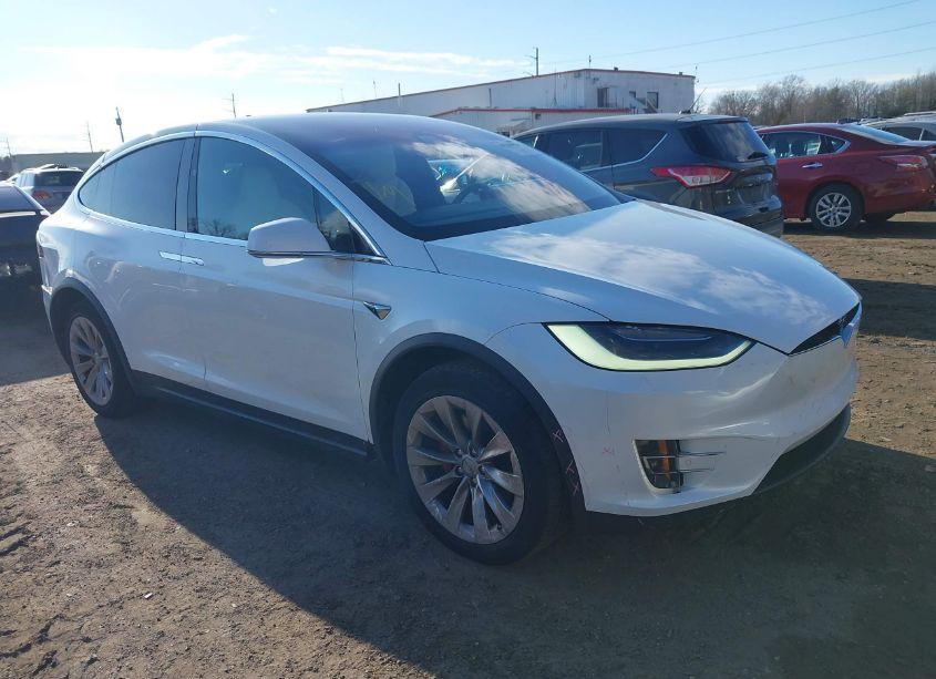 2019 Tesla Model X P100D/PERFORMANCE (VIN 5YJXCBE45KF188953) main photo