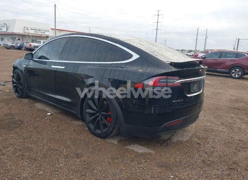 Photo 3 of 2016 Tesla Model X 75D/P100D/P90D (VIN 5YJXCBE46GFS00454)