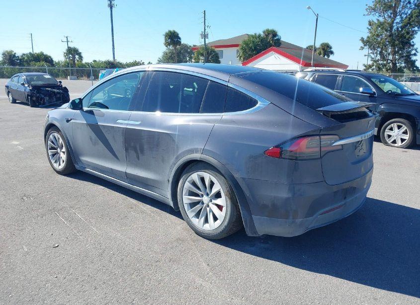 Photo 3 of 2021 Tesla Model X PERFORMANCE DUAL MOTOR ALL-WHEEL DRIVE (VIN 5YJXCBE46MF324509)