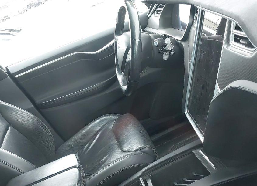 Photo 16 of 2016 Tesla Model X (VIN 5YJXCBE48GF011076)