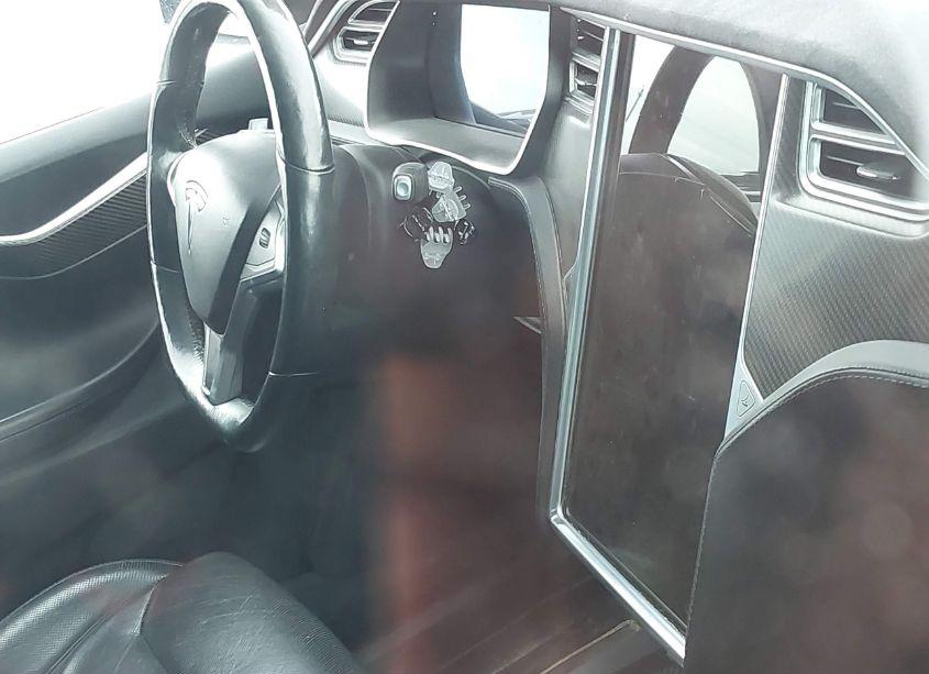 Photo 17 of 2016 Tesla Model X (VIN 5YJXCBE48GF011076)