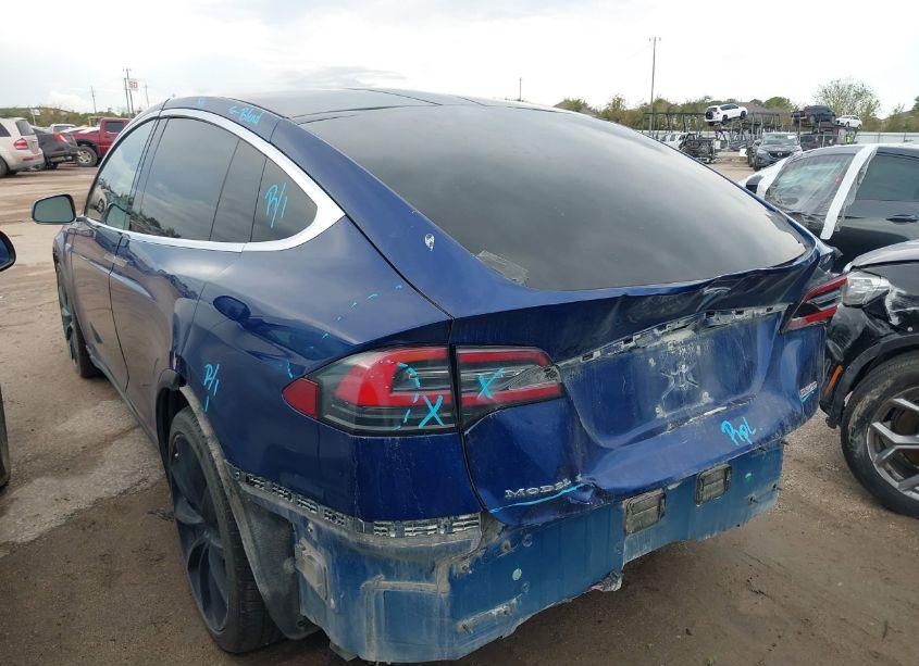 Photo 3 of 2016 Tesla Model X (VIN 5YJXCBE48GF011076)