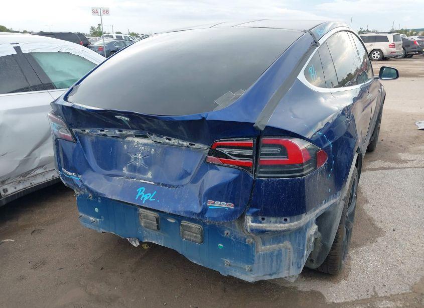 Photo 4 of 2016 Tesla Model X (VIN 5YJXCBE48GF011076)