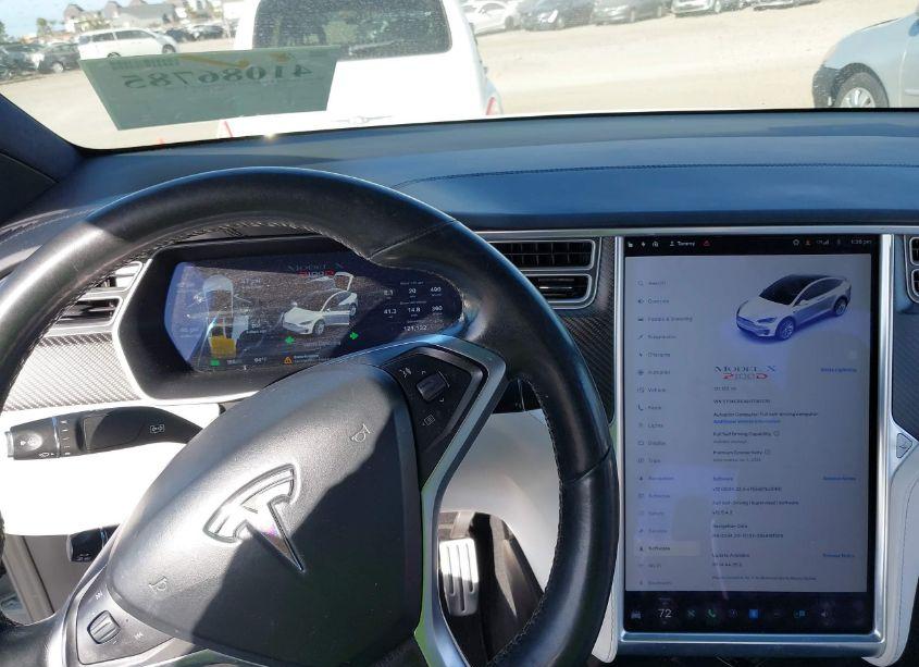 Photo 17 of 2018 Tesla Model X (VIN 5YJXCBE49JF091270)