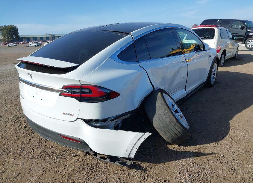 Photo 4 of 2018 Tesla Model X (VIN 5YJXCBE49JF091270)