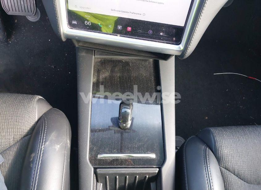 Photo 11 of 2018 Tesla Model X 100D/75D/P100D (VIN 5YJXCDE20JF089823)