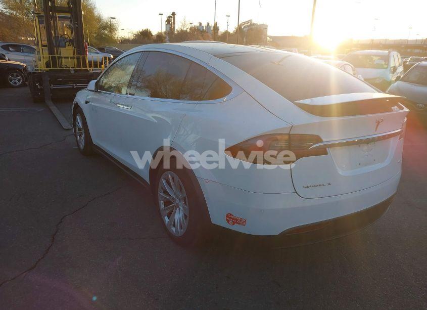 Photo 3 of 2018 Tesla Model X 100D/75D/P100D (VIN 5YJXCDE20JF089823)