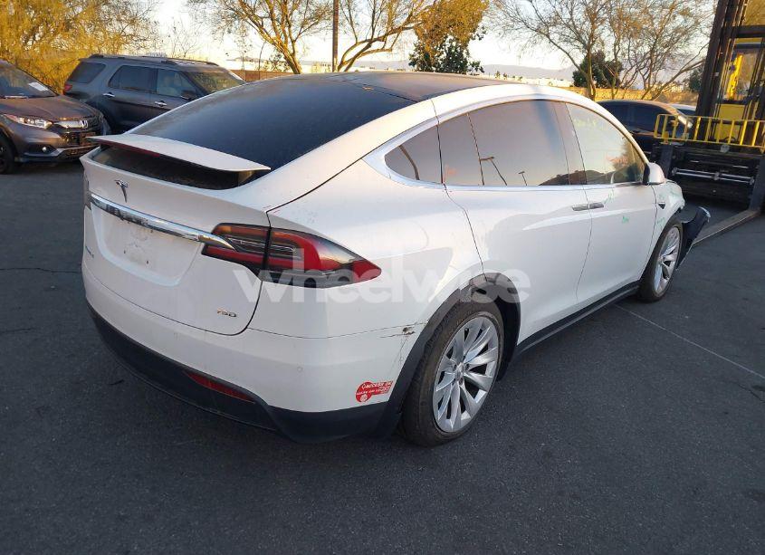 Photo 4 of 2018 Tesla Model X 100D/75D/P100D (VIN 5YJXCDE20JF089823)