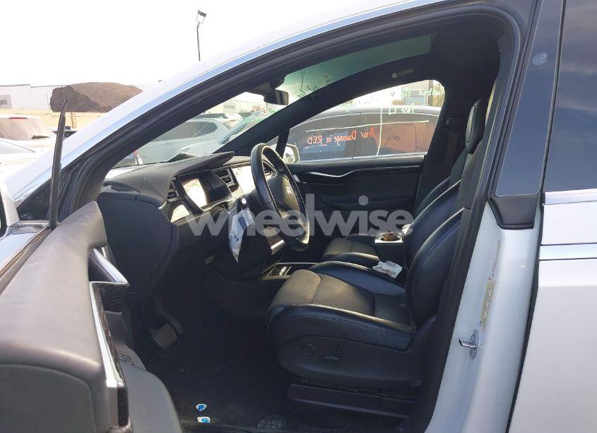 Photo 5 of 2018 Tesla Model X 100D/75D/P100D (VIN 5YJXCDE20JF089823)