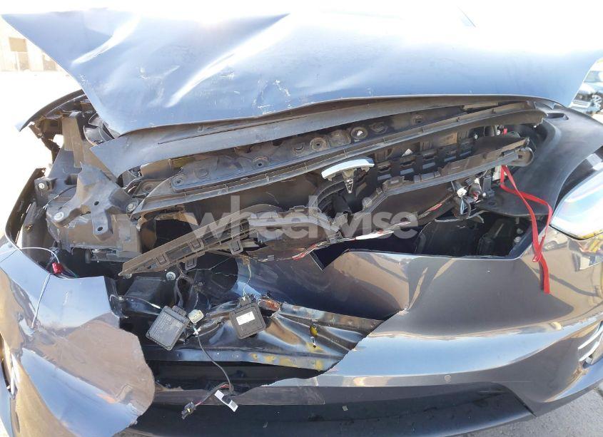 Photo 6 of 2018 Tesla Model X 100D/75D/P100D (VIN 5YJXCDE20JF141791)