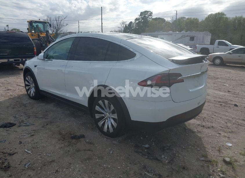 Photo 3 of 2020 Tesla Model X LONG RANGE DUAL MOTOR ALL-WHEEL DRIVE/LONG RANGE PLUS DUAL MOTOR ALL-WHEEL DRIVE (VIN 5YJXCDE20LF272013)