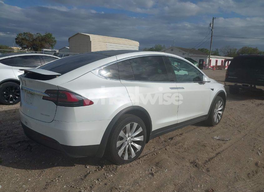 Photo 4 of 2020 Tesla Model X LONG RANGE DUAL MOTOR ALL-WHEEL DRIVE/LONG RANGE PLUS DUAL MOTOR ALL-WHEEL DRIVE (VIN 5YJXCDE20LF272013)