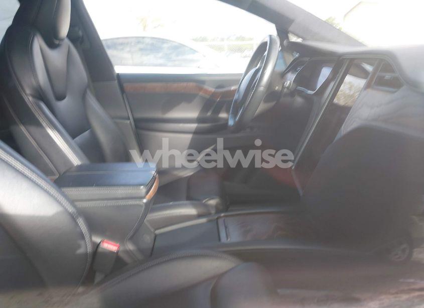 Photo 5 of 2020 Tesla Model X LONG RANGE DUAL MOTOR ALL-WHEEL DRIVE/LONG RANGE PLUS DUAL MOTOR ALL-WHEEL DRIVE (VIN 5YJXCDE20LF272013)