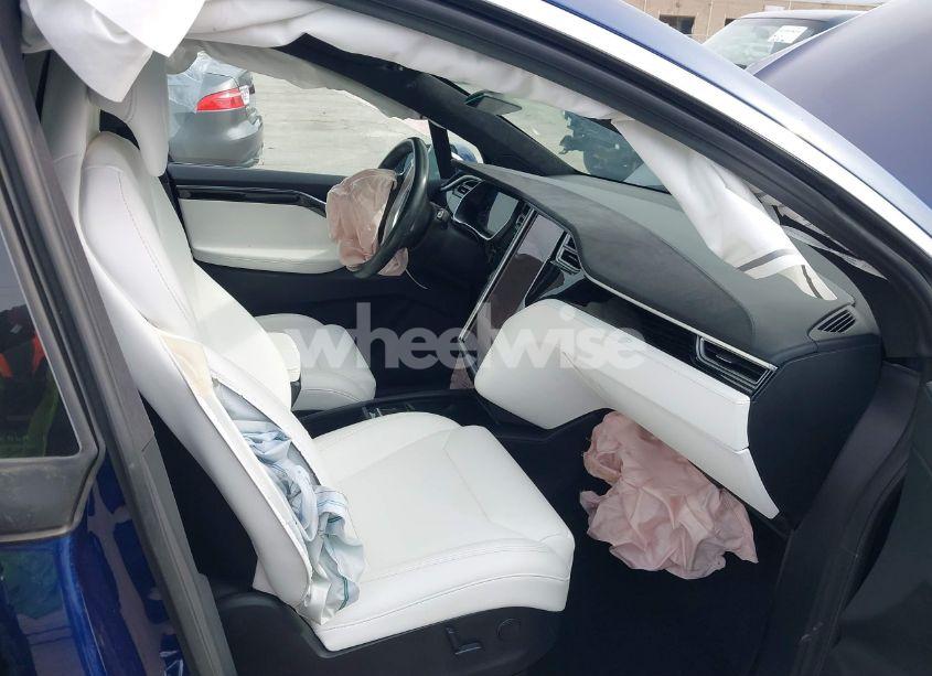 Photo 5 of 2017 Tesla Model X 100D/75D/90D (VIN 5YJXCDE21HF053777)