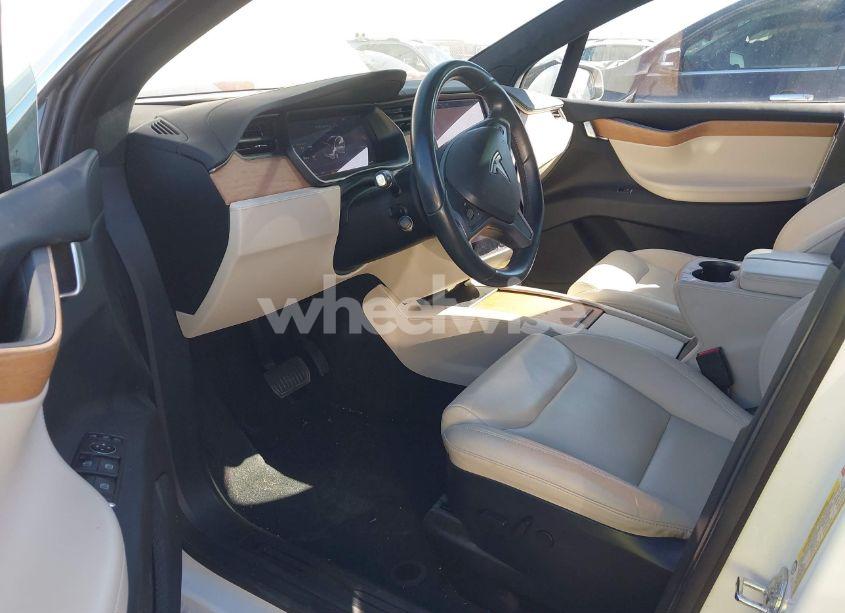 Photo 5 of 2020 Tesla Model X LONG RANGE DUAL MOTOR ALL-WHEEL DRIVE/LONG RANGE PLUS DUAL MOTOR ALL-WHEEL DRIVE (VIN 5YJXCDE22LF248313)