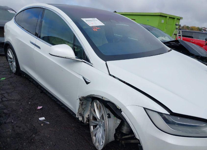 Photo 13 of 2020 Tesla Model X LONG RANGE DUAL MOTOR ALL-WHEEL DRIVE/LONG RANGE PLUS DUAL MOTOR ALL-WHEEL DRIVE (VIN 5YJXCDE22LF301401)