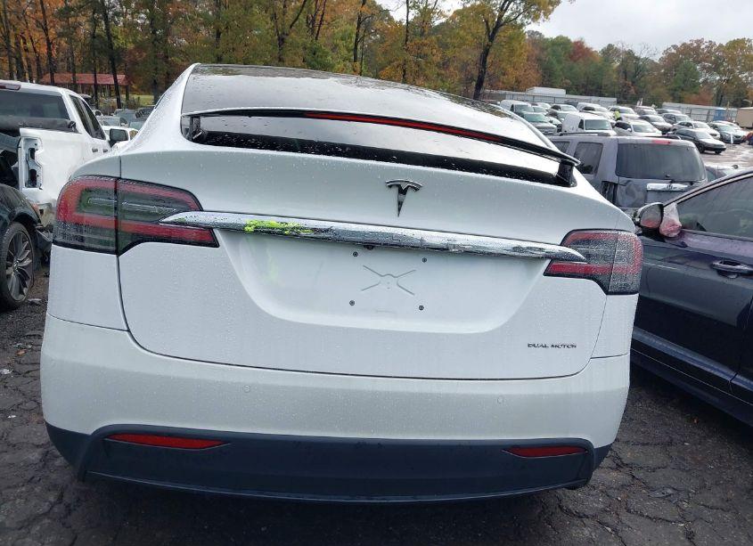 Photo 16 of 2020 Tesla Model X LONG RANGE DUAL MOTOR ALL-WHEEL DRIVE/LONG RANGE PLUS DUAL MOTOR ALL-WHEEL DRIVE (VIN 5YJXCDE22LF301401)